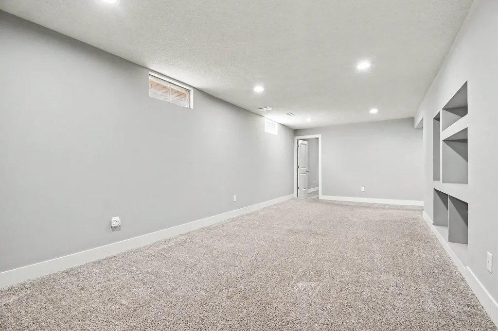 4673 Flying Eagle Drive SE Kentwood City MI 49548