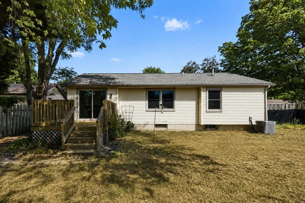 4673 Flying Eagle Drive SE Kentwood City MI 49548