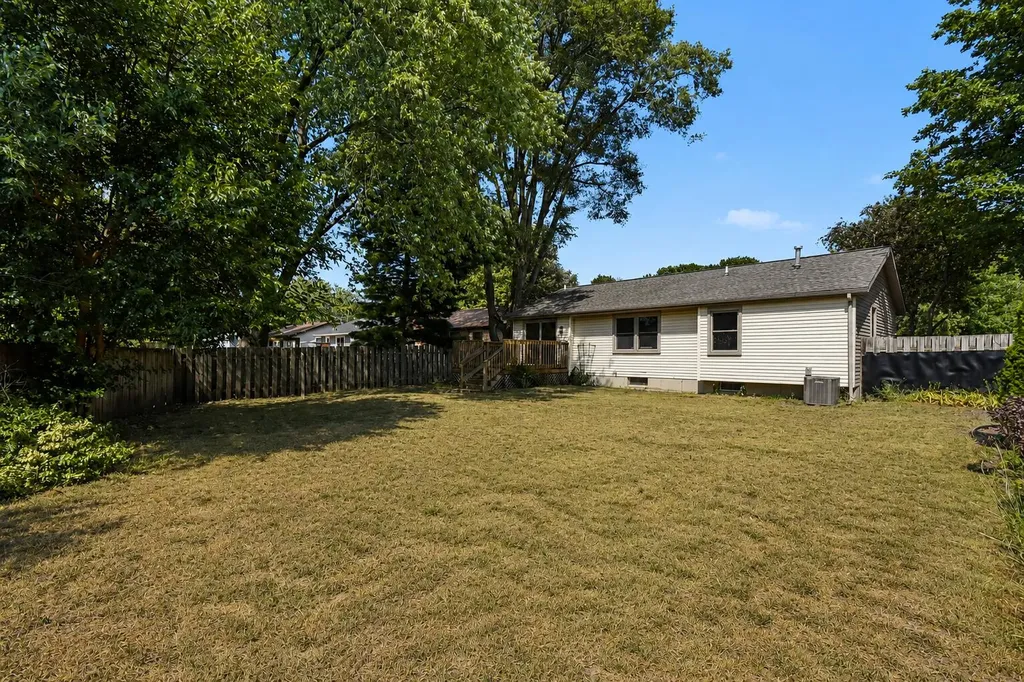 4673 Flying Eagle Drive SE Kentwood City MI 49548