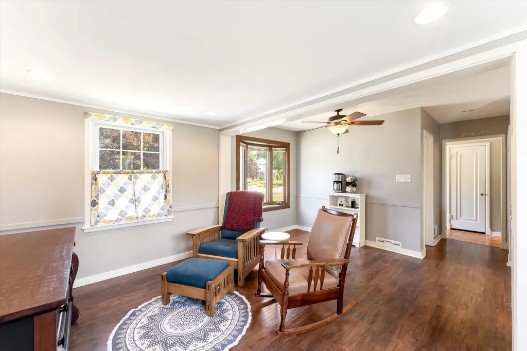 68 E 30th Street Holland City MI 49423