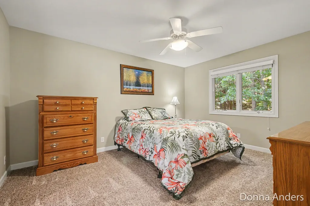 17517 Park Place Circle Ferrysburg City MI 49456