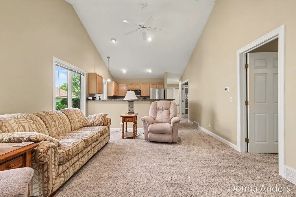 17517 Park Place Circle Ferrysburg City MI 49456