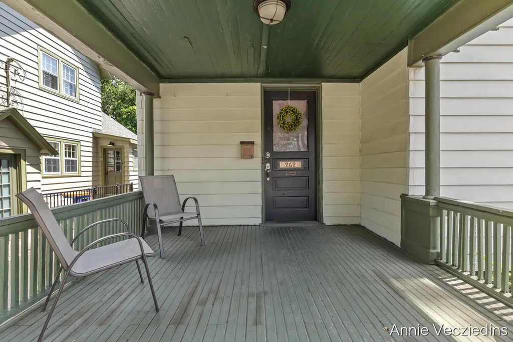 262 Hollister Avenue SE Grand Rapids City MI 49506
