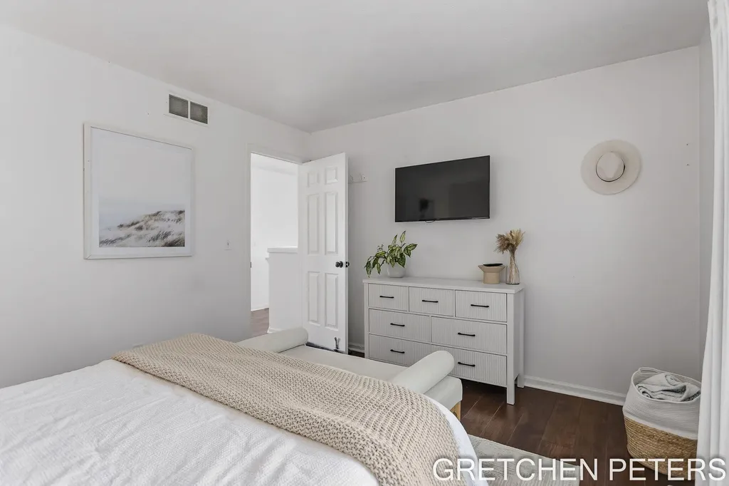 3284 Crystal Valley Court Holland Charter Township MI 49424
