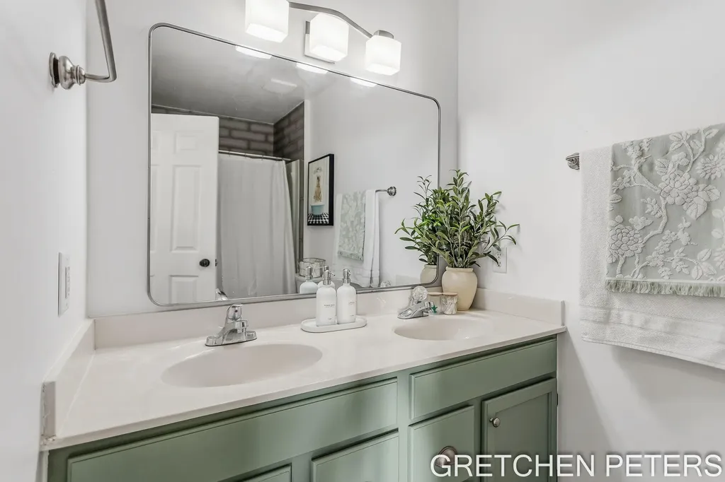 3284 Crystal Valley Court Holland Charter Township MI 49424