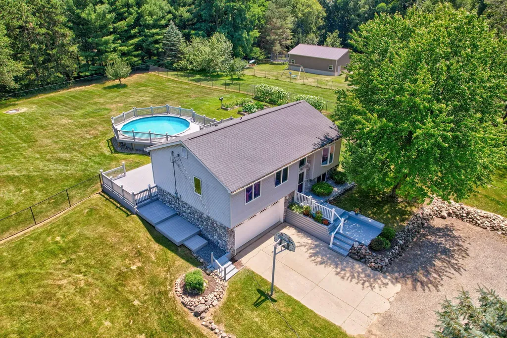 9280 Denton Hill Road Tyrone Township MI 48430