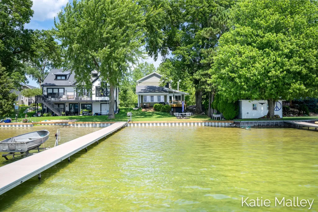 7353 Davies Drive NE Cannon Township MI 49341