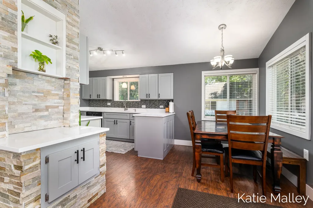 7353 Davies Drive NE Cannon Township MI 49341