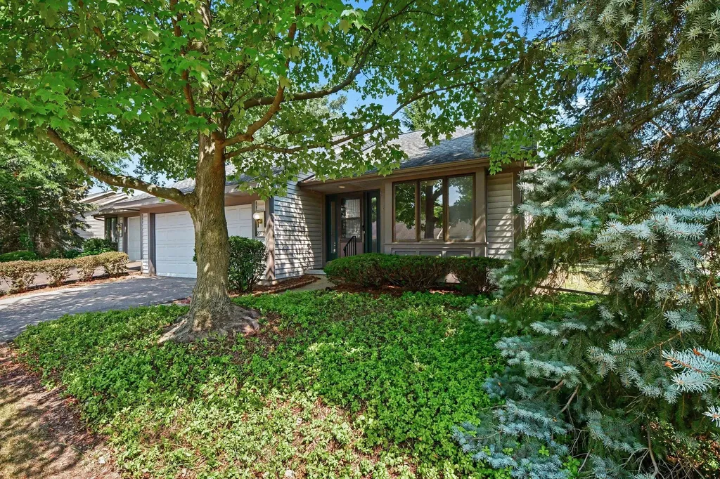 2779 Mulford Drive SE Grand Rapids City MI 49546