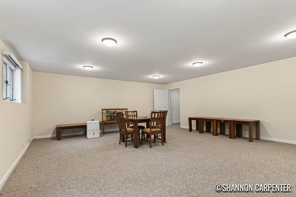 2620 Riverside Drive NE Grand Rapids City MI 49505