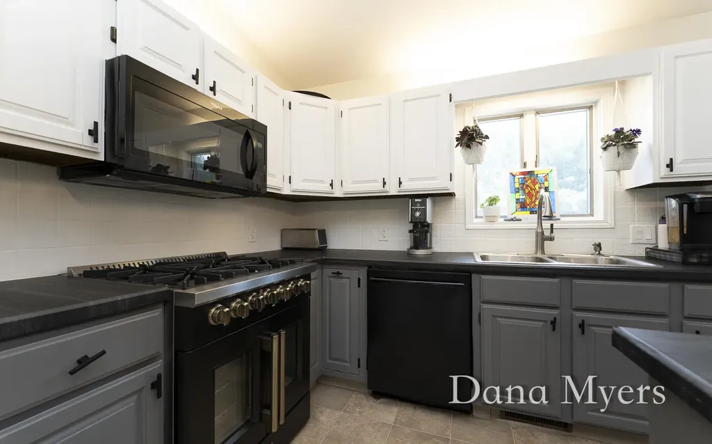 6826 Mccords Avenue SE Caledonia Township MI 49302