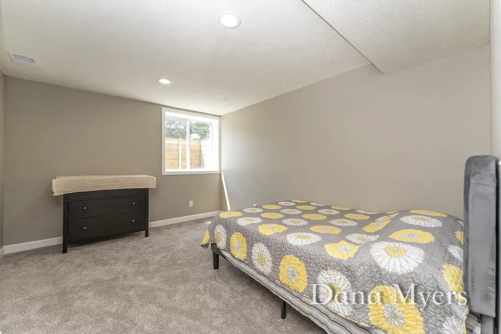 6826 Mccords Avenue SE Caledonia Township MI 49302