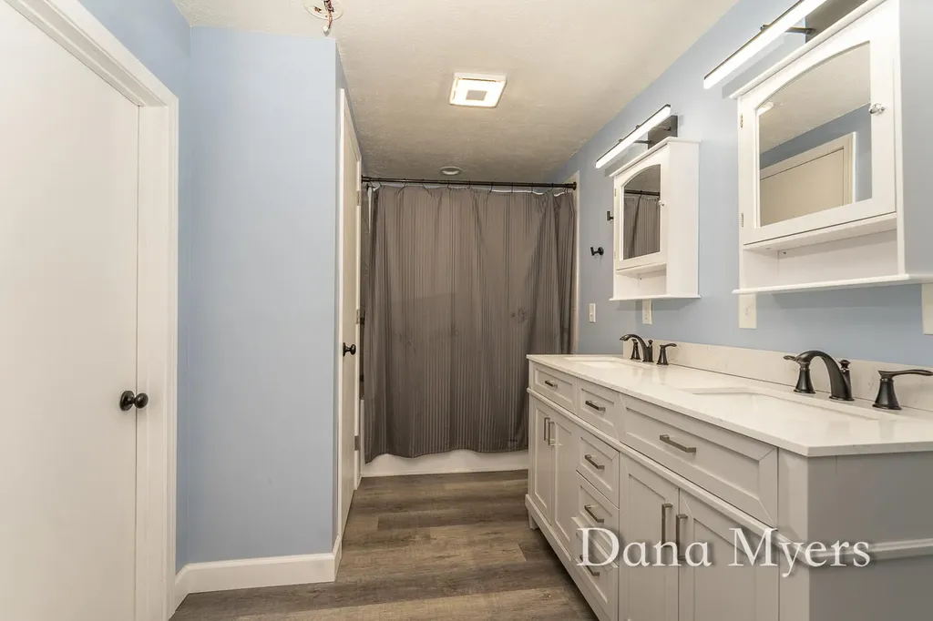 6826 Mccords Avenue SE Caledonia Township MI 49302