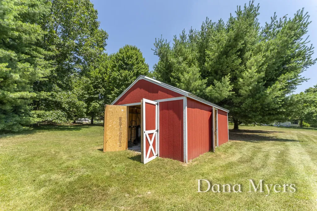 6826 Mccords Avenue SE Caledonia Township MI 49302