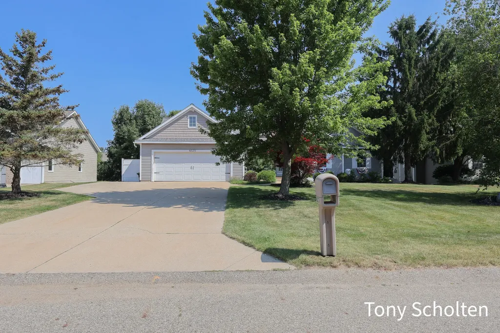 4523 Lytham Drive Georgetown Charter Township MI 49426