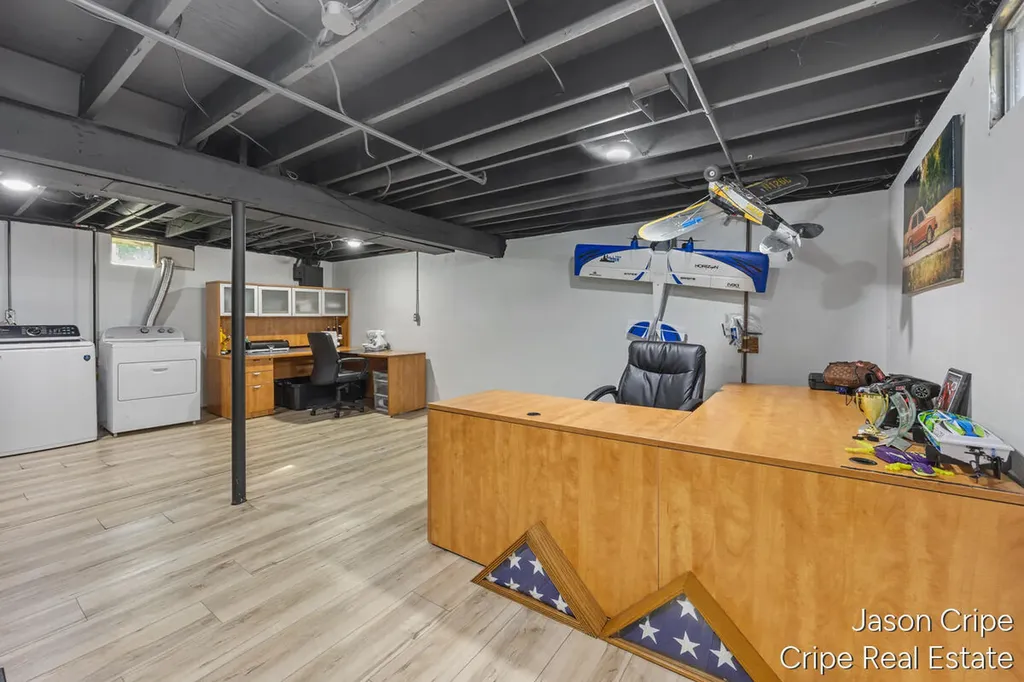43 35th Street SE Wyoming City MI 49548