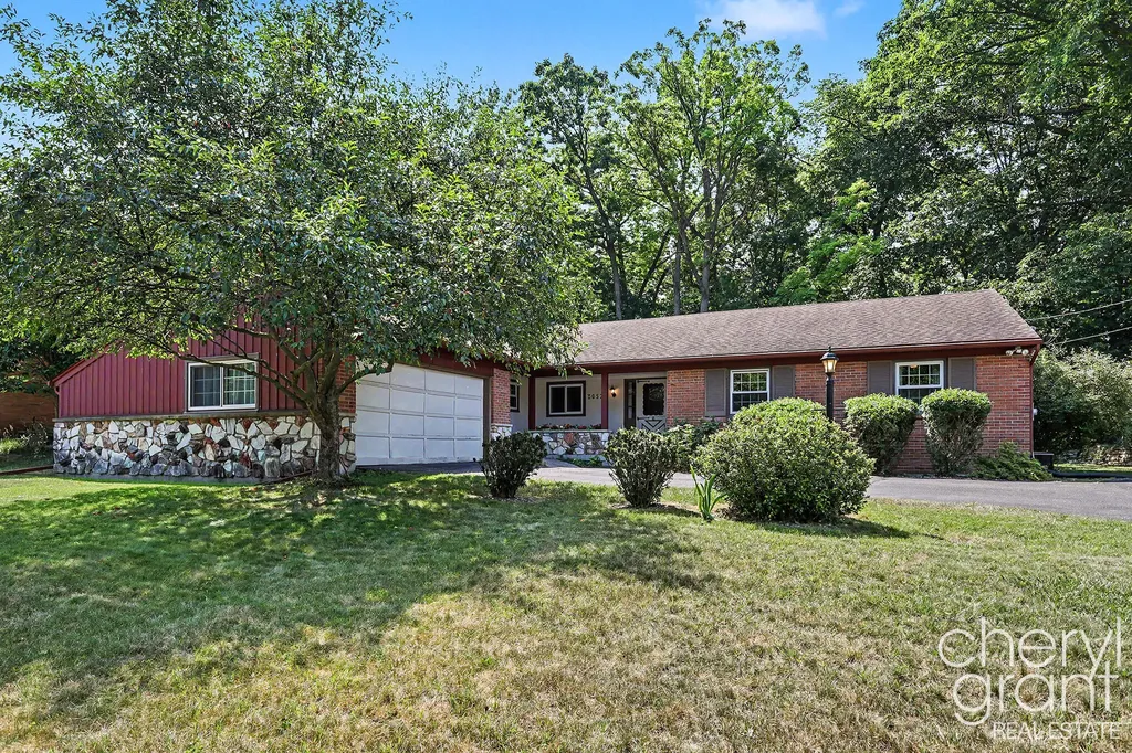 3052 Bonita Drive SE Grand Rapids City MI 49508