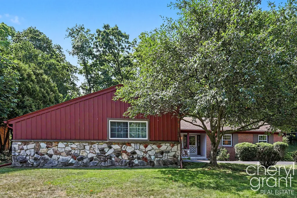 3052 Bonita Drive SE Grand Rapids City MI 49508