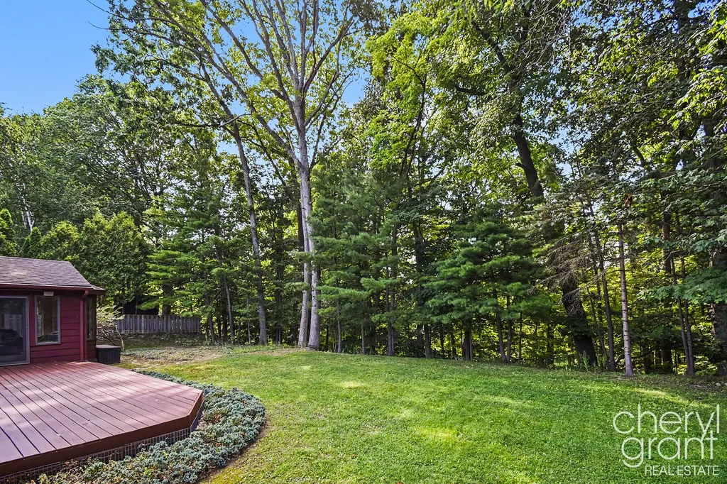 3052 Bonita Drive SE Grand Rapids City MI 49508