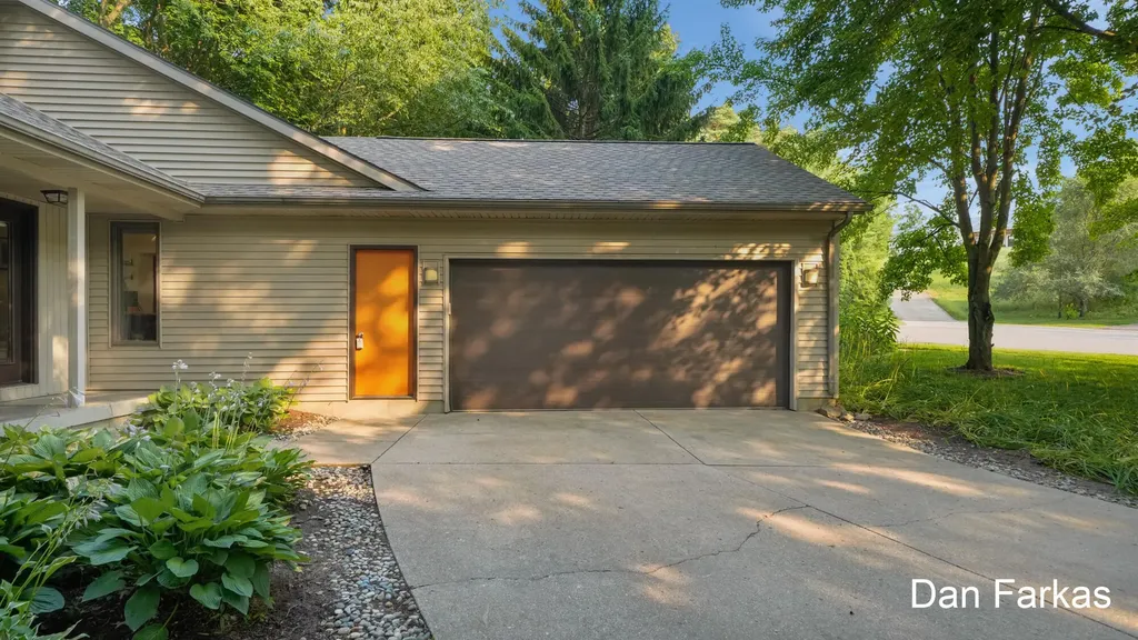 3262 Breckenridge Court NE Plainfield Charter Township MI 49525