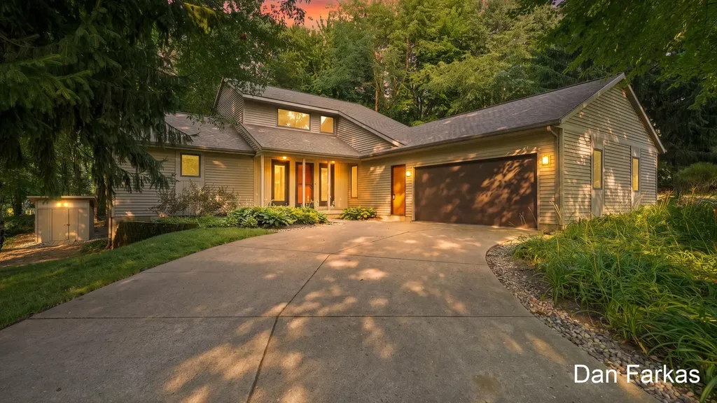 3262 Breckenridge Court NE Plainfield Charter Township MI 49525