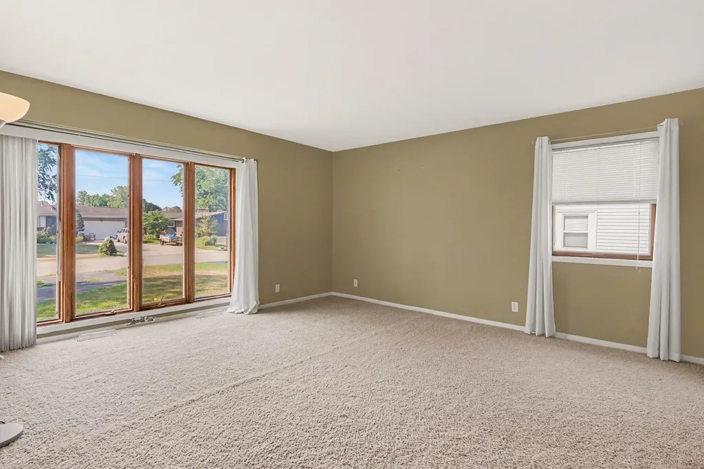 171 Sunnybrook Drive SW Georgetown Charter Township MI 49418