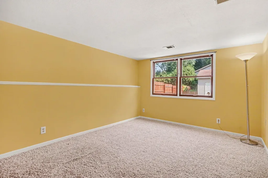 171 Sunnybrook Drive SW Georgetown Charter Township MI 49418