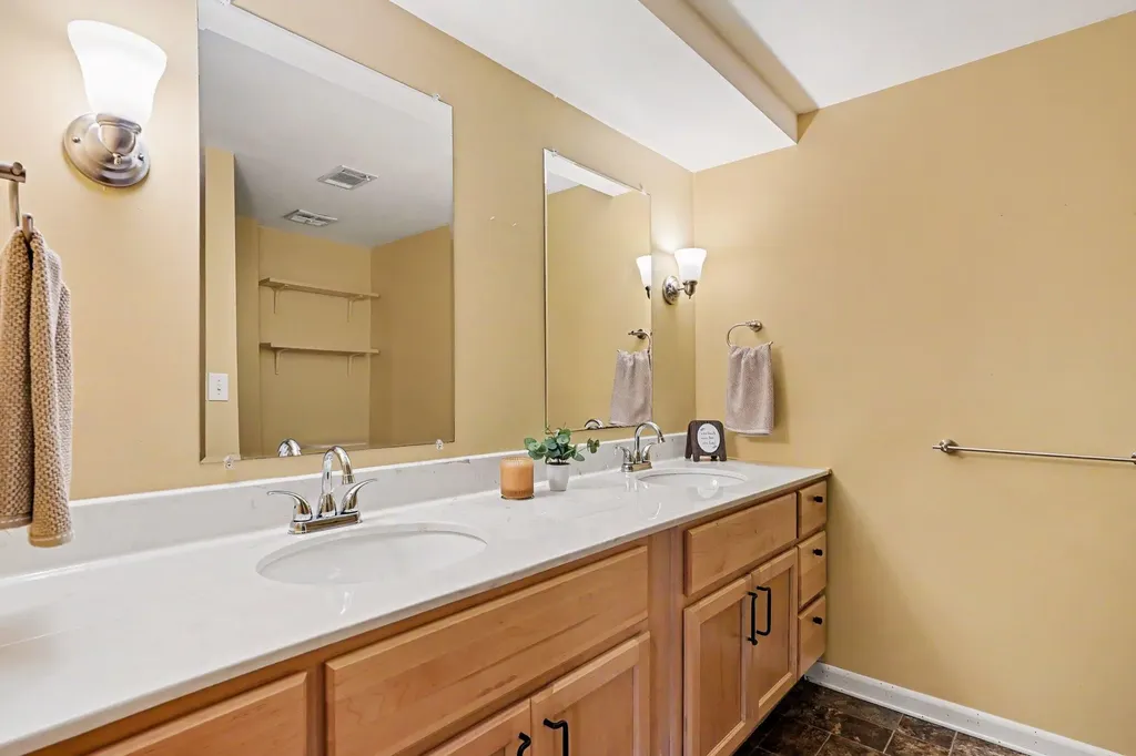 171 Sunnybrook Drive SW Georgetown Charter Township MI 49418