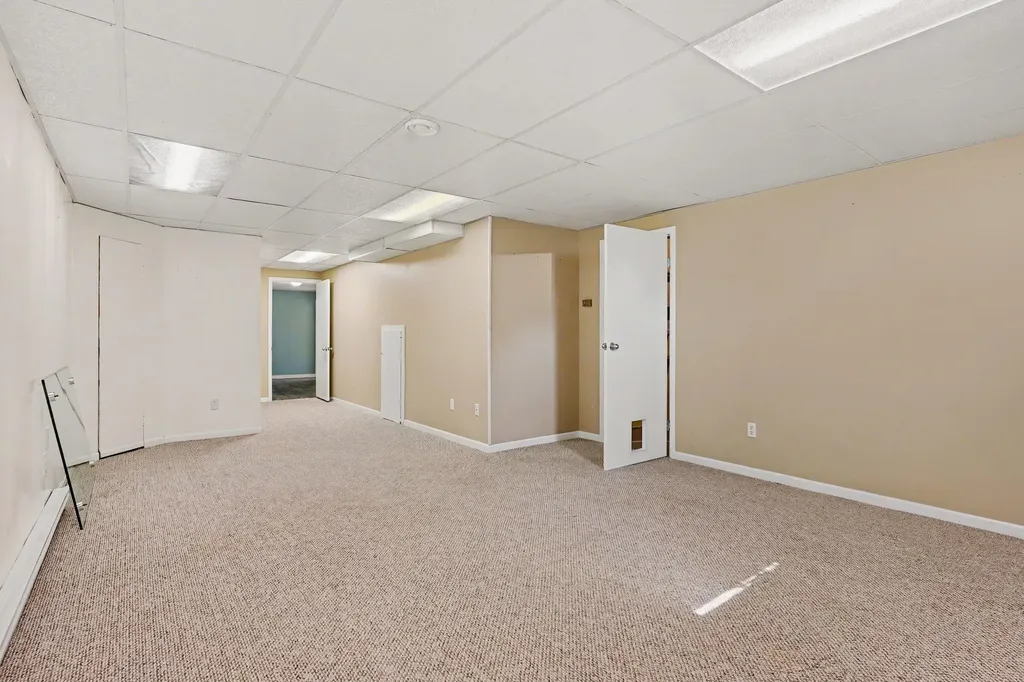 171 Sunnybrook Drive SW Georgetown Charter Township MI 49418