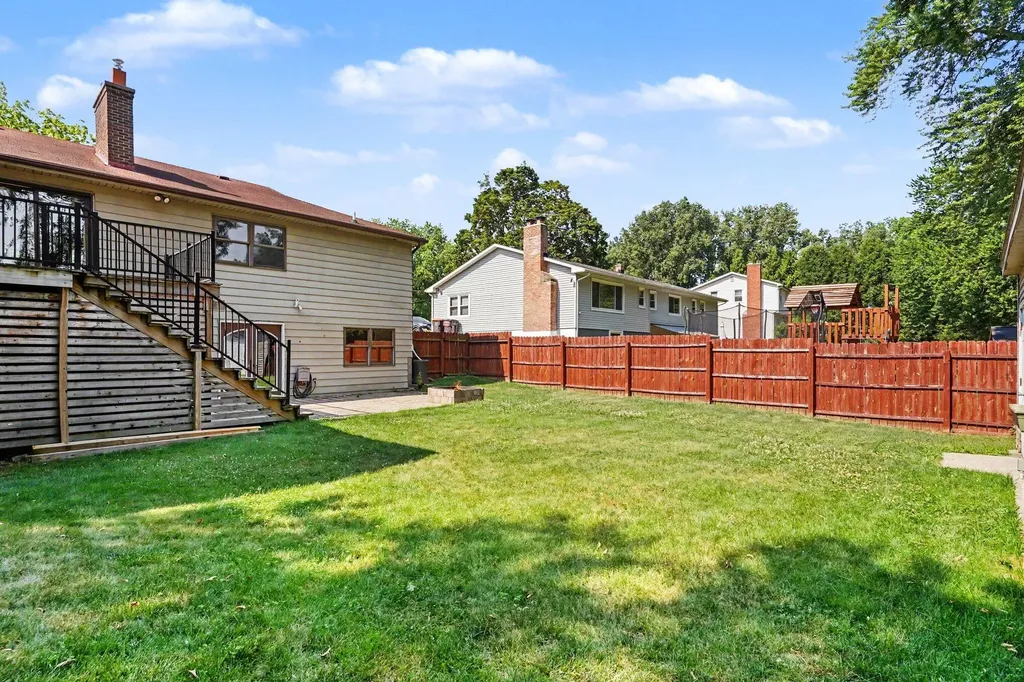 171 Sunnybrook Drive SW Georgetown Charter Township MI 49418