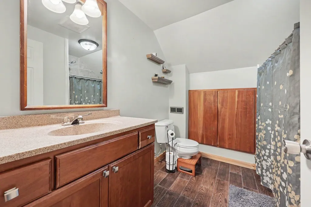 4094 Knapp Court NE Grand Rapids Charter Township MI 49525