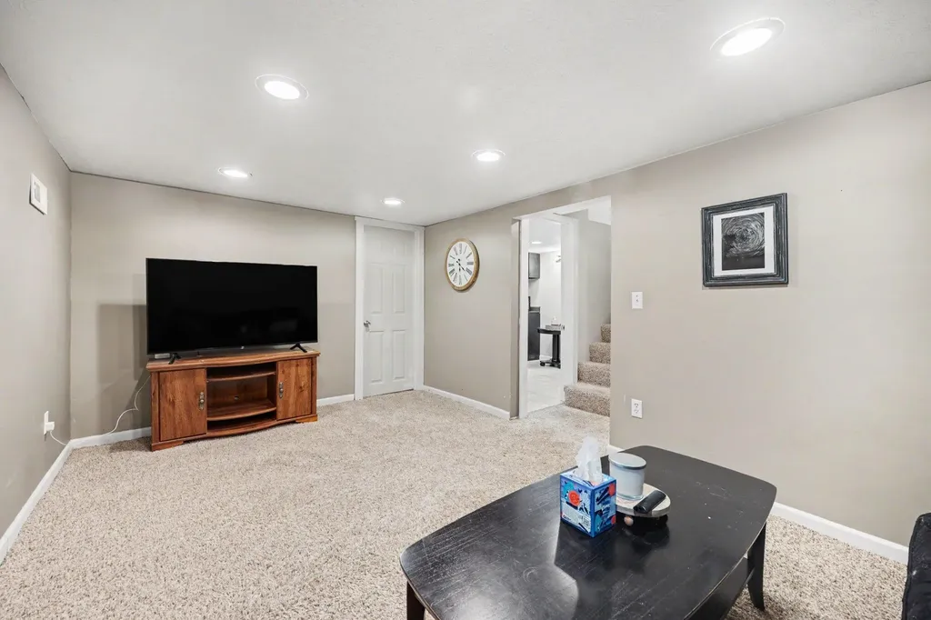 4094 Knapp Court NE Grand Rapids Charter Township MI 49525
