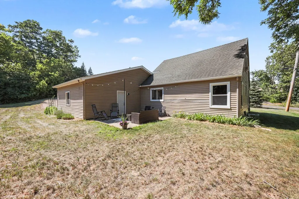 4094 Knapp Court NE Grand Rapids Charter Township MI 49525