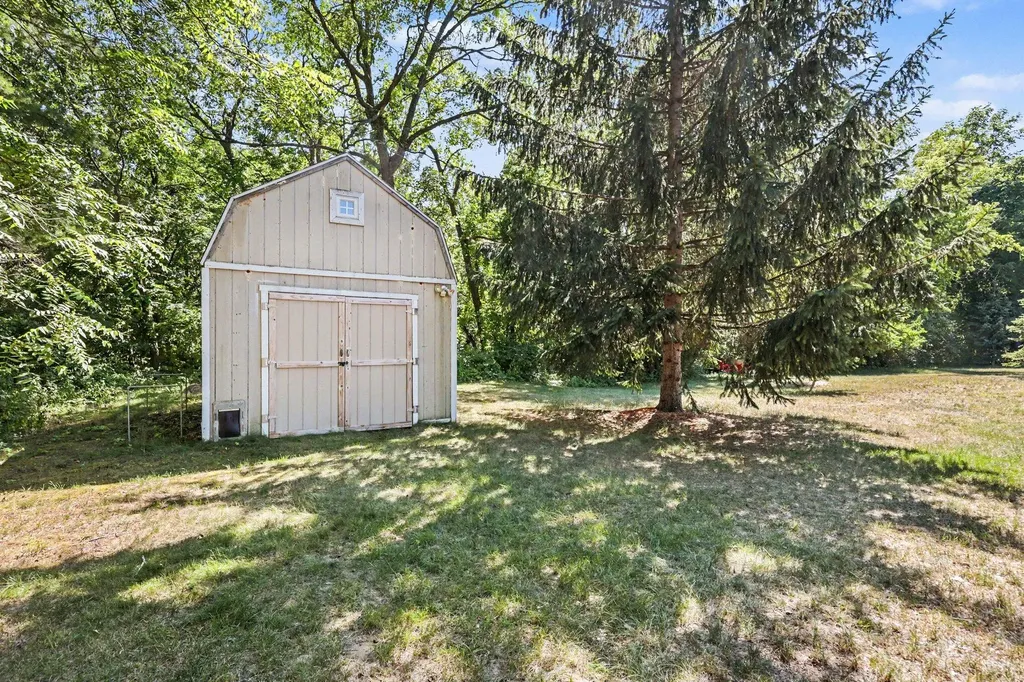 4094 Knapp Court NE Grand Rapids Charter Township MI 49525