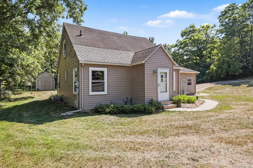 4094 Knapp Court NE Grand Rapids Charter Township MI 49525