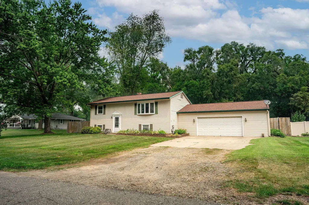 1371 Hazelwood Drive Otsego Township MI 49080