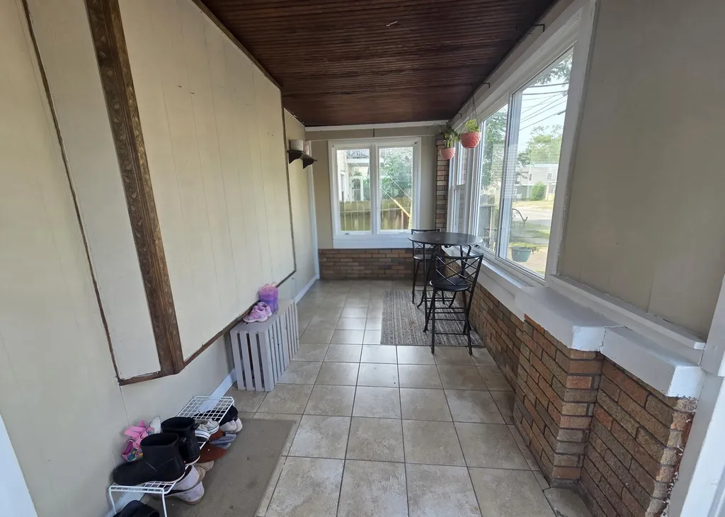 1809 Godfrey Avenue SW Wyoming City MI 49509