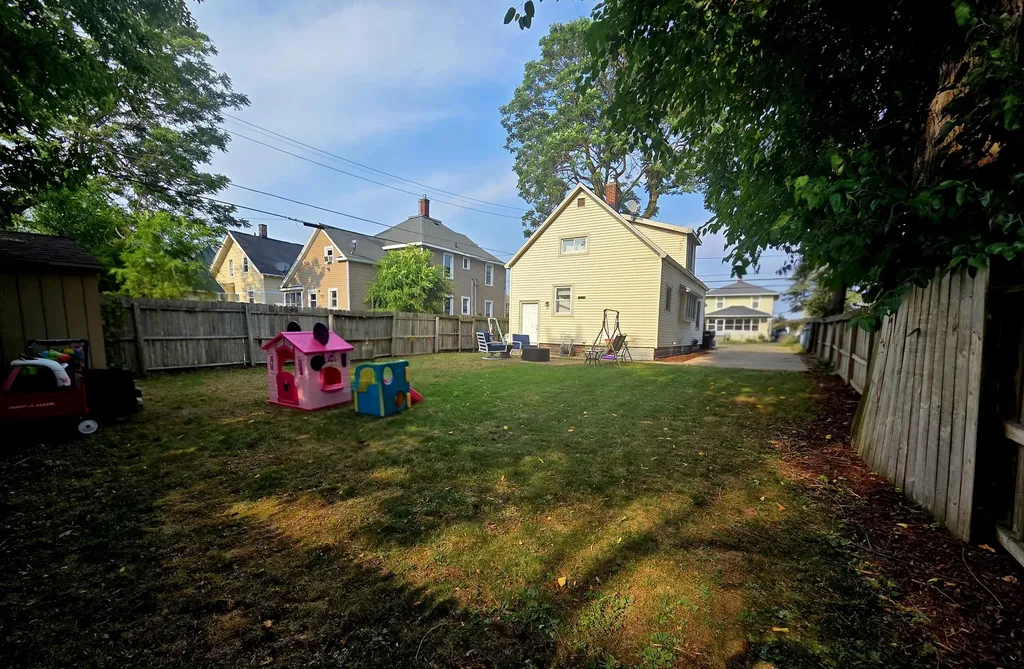 1809 Godfrey Avenue SW Wyoming City MI 49509