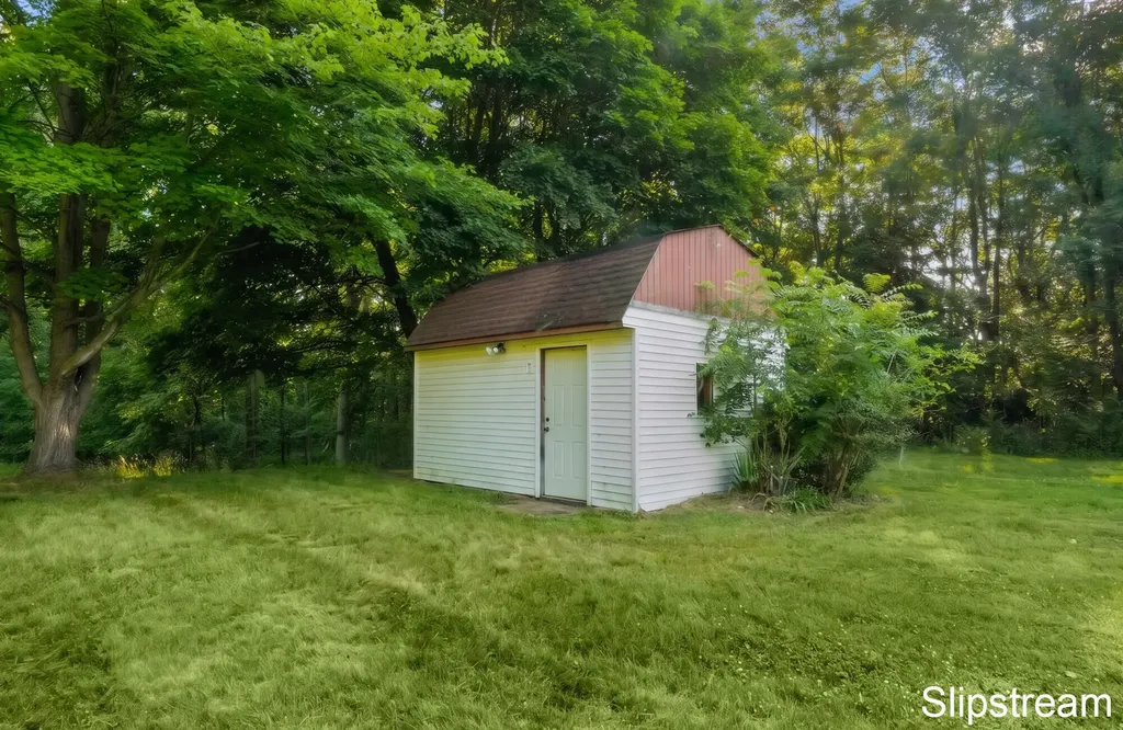 5705 E Riverside Drive Unknown City MI 48851