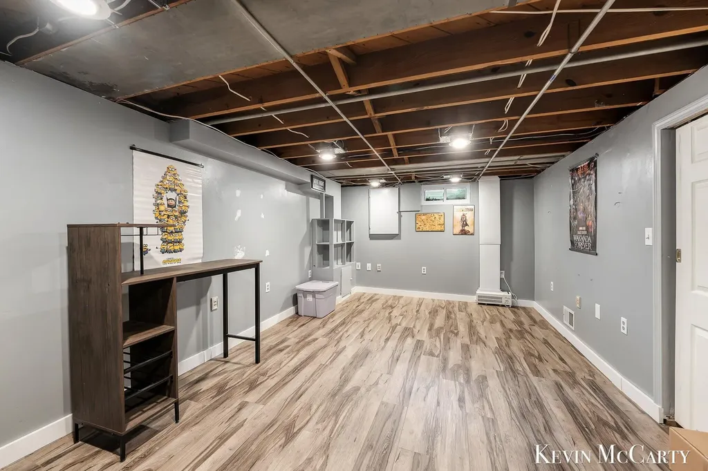 1713 Boston Street SE Grand Rapids City MI 49506