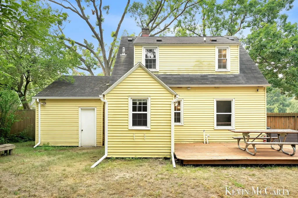 1713 Boston Street SE Grand Rapids City MI 49506