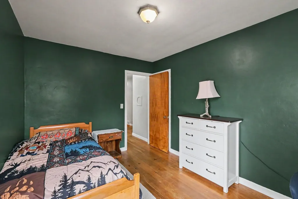 3924 Miramar Avenue NE Plainfield Charter Township MI 49525