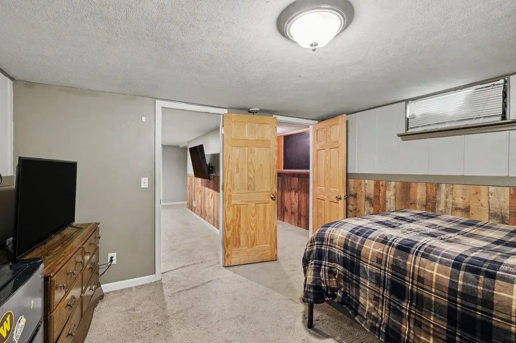 3924 Miramar Avenue NE Plainfield Charter Township MI 49525