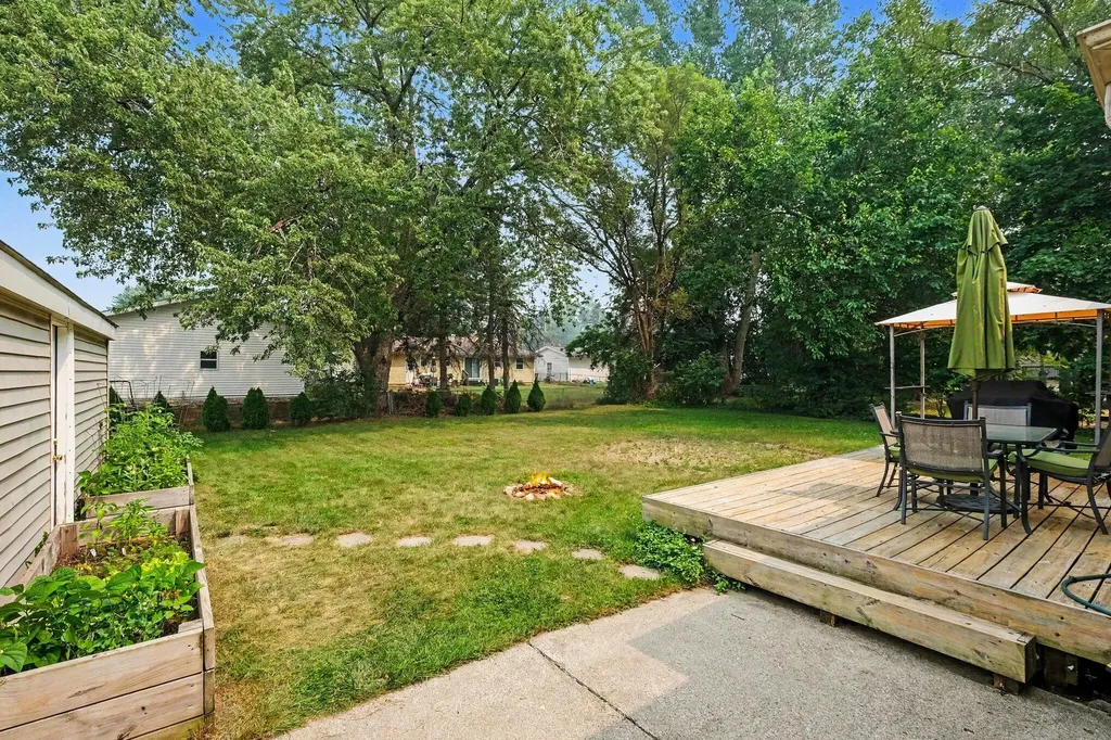3924 Miramar Avenue NE Plainfield Charter Township MI 49525