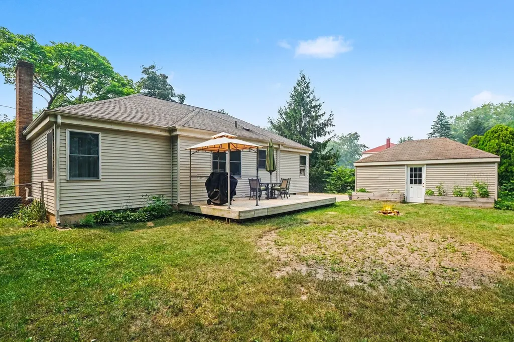 3924 Miramar Avenue NE Plainfield Charter Township MI 49525