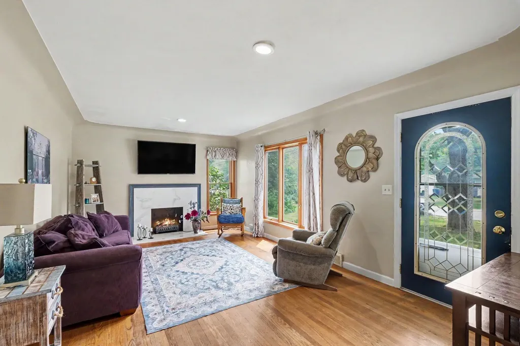 3924 Miramar Avenue NE Plainfield Charter Township MI 49525