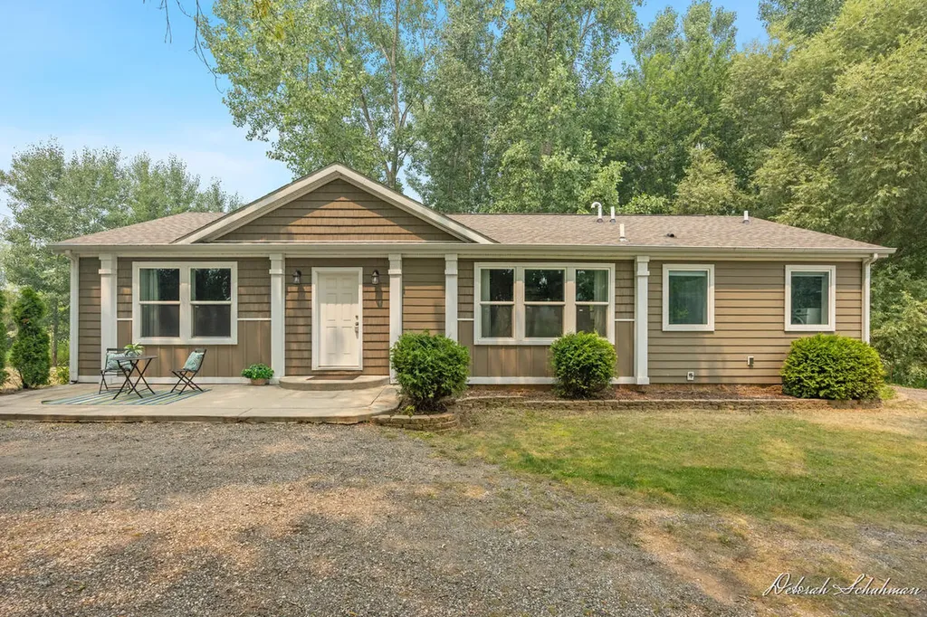 9686 10 Mile Road NE Oakfield Township MI 49341