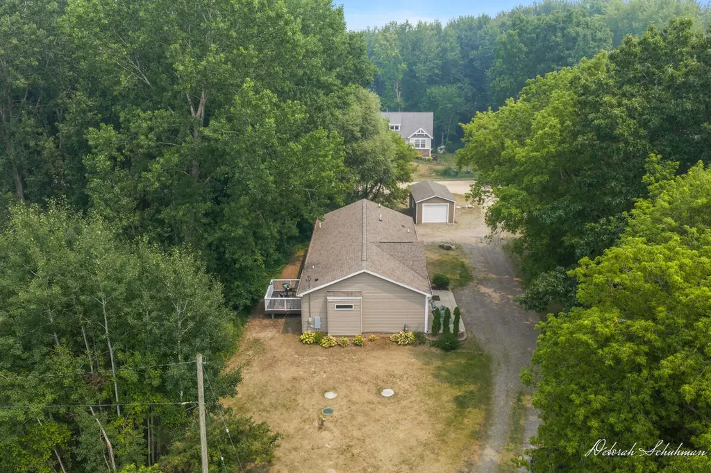 9686 10 Mile Road NE Oakfield Township MI 49341