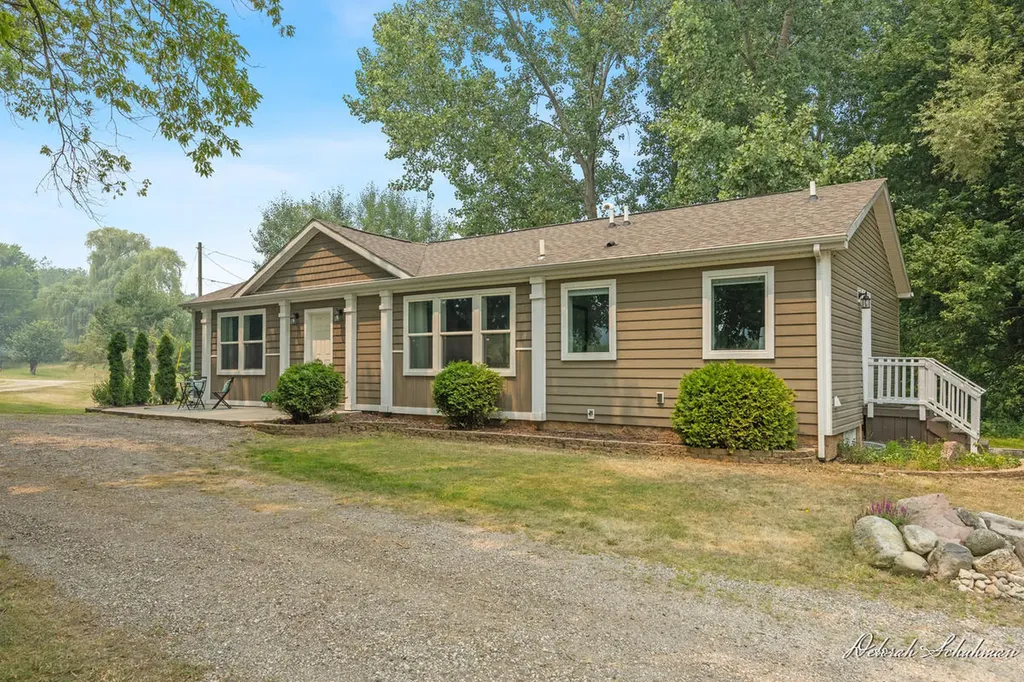 9686 10 Mile Road NE Oakfield Township MI 49341