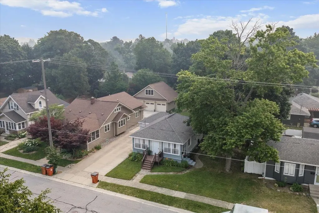 312 Sigsbee Avenue NE Rockford City MI 49341